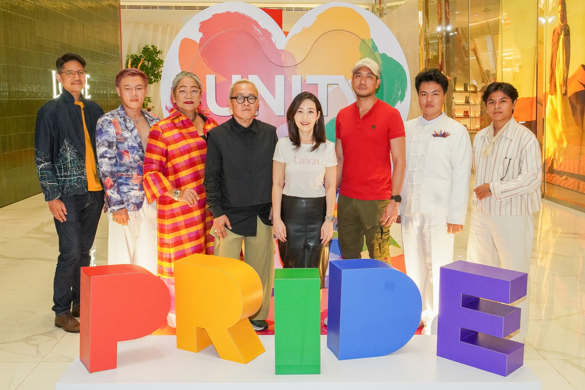 ICONSIAM ร่วมเฉลิมฉลอง Pride Month อย่างยิ่งใหญ่ ชวน Queer Art Thailand และกลุ่มศิลปินรับเชิญร่วมส่งมอบความสุขอันอบอุ่นและสร้างแรงบันดาลใจในนิทรรศการ “Colors of Pride” ชวนเช็กอินฟรีตั้งแต่วันนี้ – 21 มิ.ย. 69